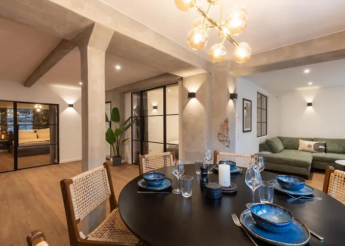 Urban Wave Apartment I