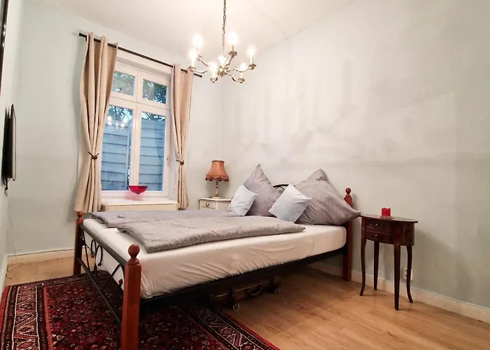 Very Accessible, Cozy And Old Abode But Gold In The Heart Of The City