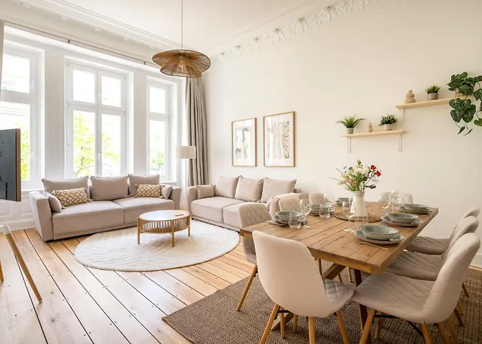 Hamburg City Apartment auf 120qm mit Billardtisch für bis zu 9 Gäste