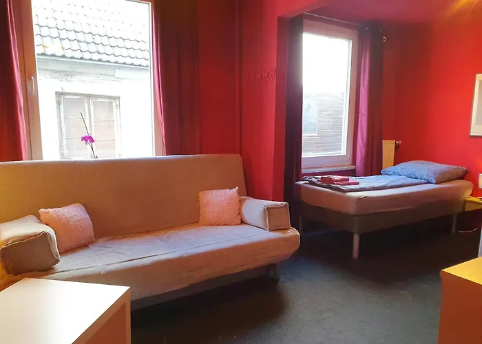 Exclusive Apartment In St Pauli, Only For Men!