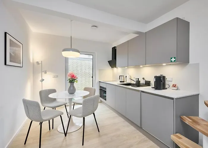 Cozy Neubau-Maisonette - Citynah In Hamburg-Niendorf
