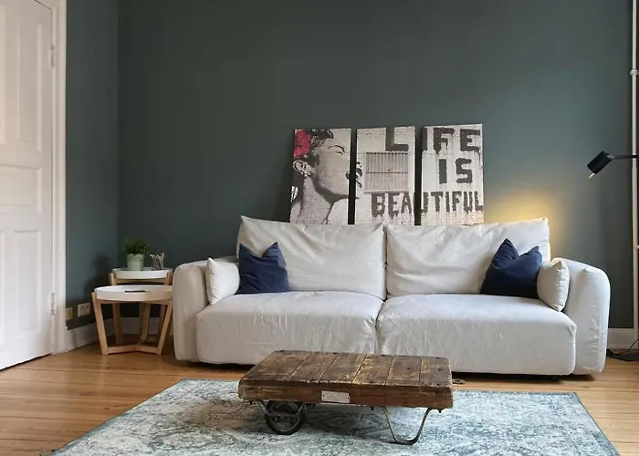 Luxury Apartment With 3Br