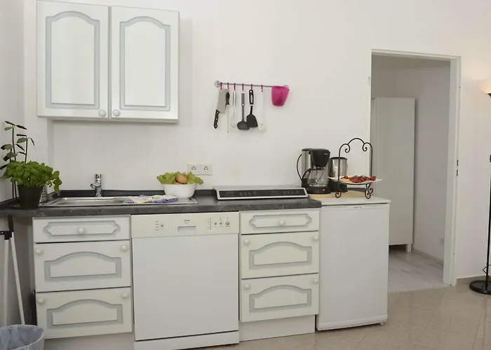 BoLA Ferienwohnung 7 Hamburg-Wandsbek 2 Betten, Küche, Bad