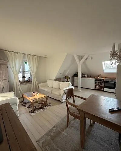 BoLA Ferienwohnung Hamburg Nr 20 DG für 4 Personen, 2 SZ, Parkplatz