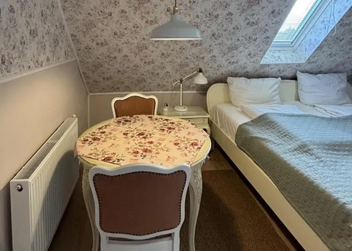 BoLA Ferienwohnung Hamburg Nr 29 Shabby für 2 Personen, Parkplatz