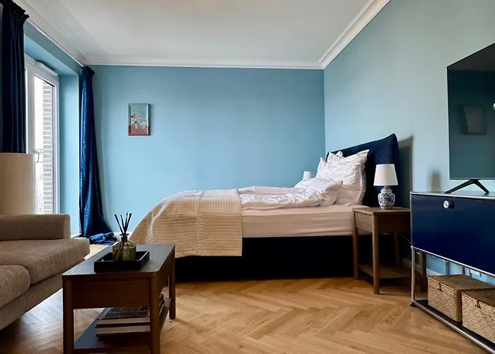 CLS Moderne City-Wohnung Hamburg mit Smart-TV, Nespresso Maschine inklusive Kapseln, Blick über Hamburg, Cafe im Haus, Bus gegenüber, Flex Check-In
