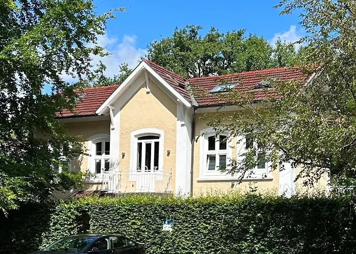 Gründerzeithaus Elbvororte - Elbe Suburbs Wilhelminian-style House