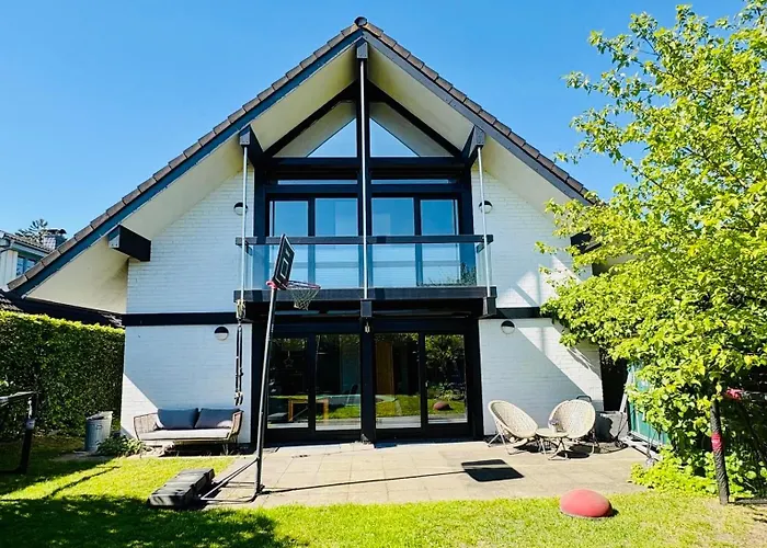 Haus Mit Garten - Im Villenviertel & Zentral
