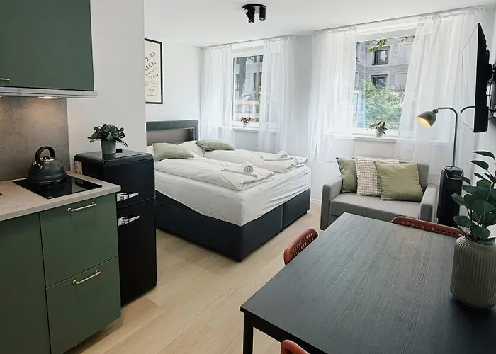 Cozy Apartment in Eimsbuettel Hamburg for 3