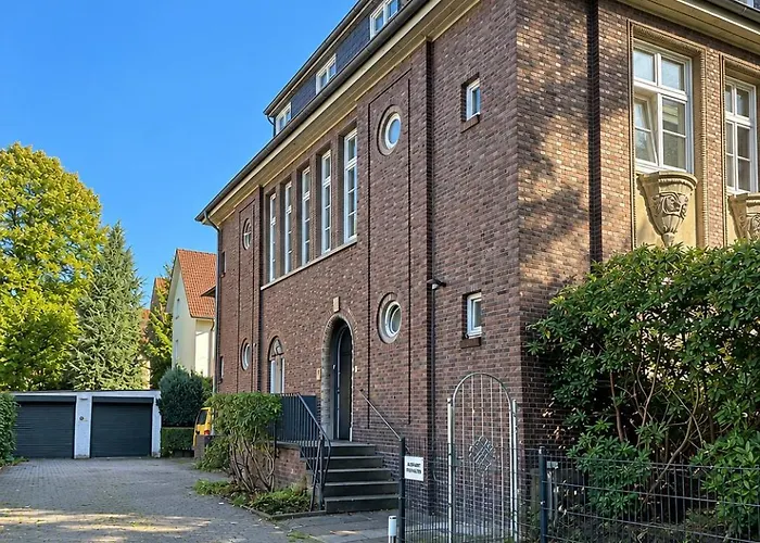 Le Apartments